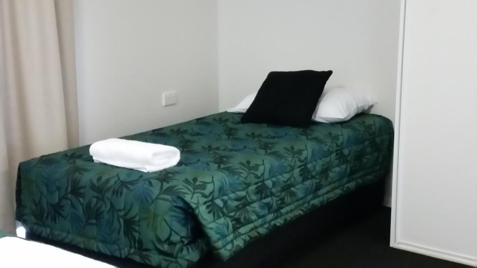 Port Denison Motor Inn Bowen Room photo