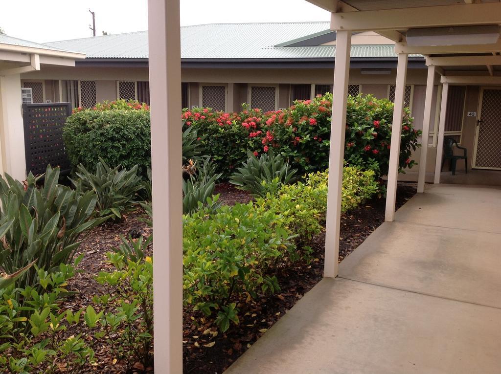 Port Denison Motor Inn Bowen Exterior photo
